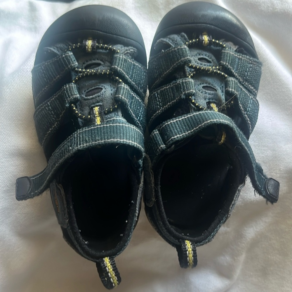 Kids Keen Newport H2 Shoes Size Baby 7